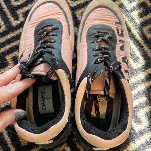 Chanel CC Logo. Nylon and Calfskin Suede Sneakers - Picture 6 of 11